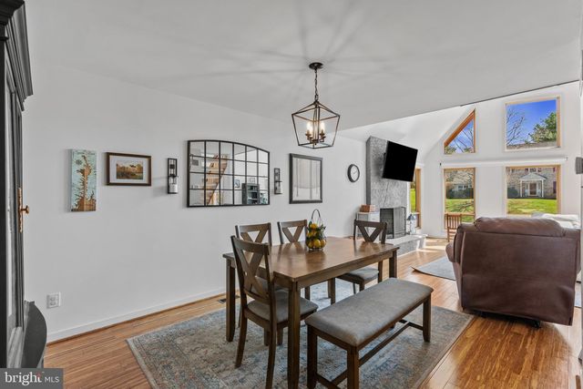 40 RAPHAEL RD, Hockessin, DE 19707