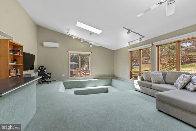 40 RAPHAEL RD, Hockessin, DE 19707