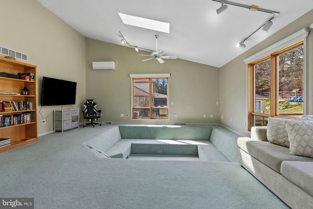 40 RAPHAEL RD, Hockessin, DE 19707