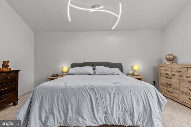 40 RAPHAEL RD, Hockessin, DE 19707