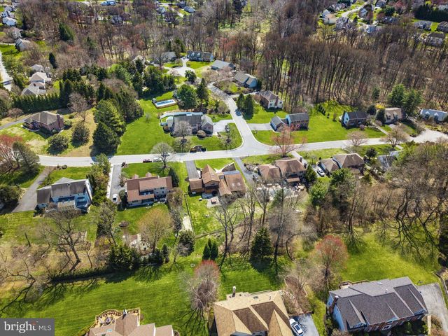 40 RAPHAEL RD, Hockessin, DE 19707