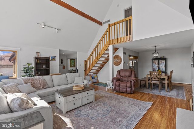 40 RAPHAEL RD, Hockessin, DE 19707