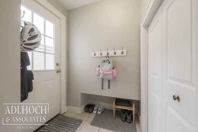 75 Mapleton Road, Grosse Pointe Farms, MI 48236