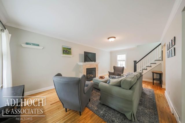 75 Mapleton Road, Grosse Pointe Farms, MI 48236