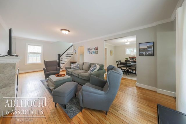 75 Mapleton Road, Grosse Pointe Farms, MI 48236