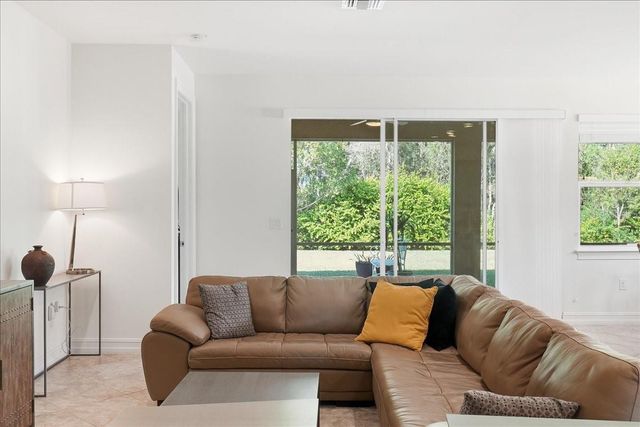 3204 ROYAL GARDENS AVENUE, Fort Myers, FL 33916