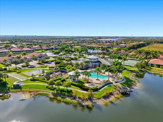 3204 ROYAL GARDENS AVENUE, Fort Myers, FL 33916