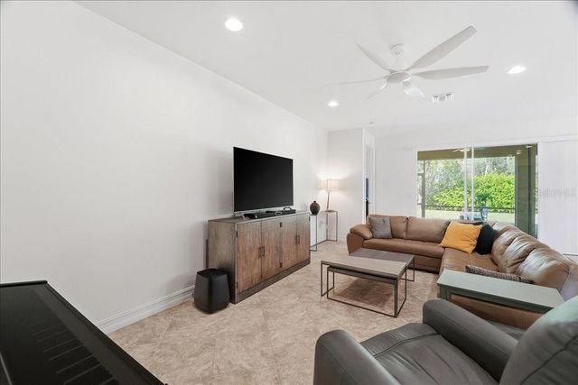 3204 ROYAL GARDENS AVENUE, Fort Myers, FL 33916