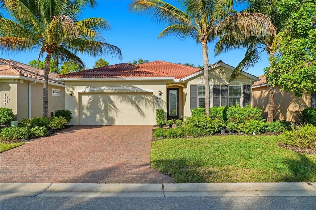 3204 ROYAL GARDENS AVENUE, Fort Myers, FL 33916