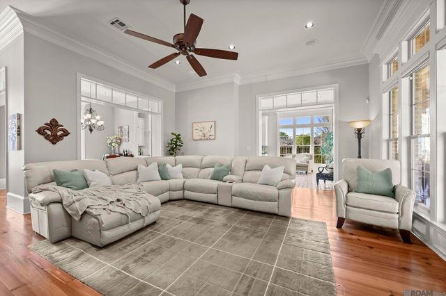 16247 Woodville Dr, Prairieville, LA 70769