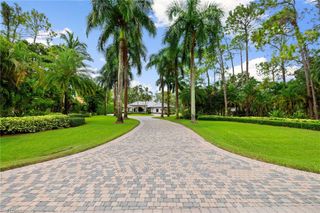 4860 Sycamore DR, Naples, FL 34119