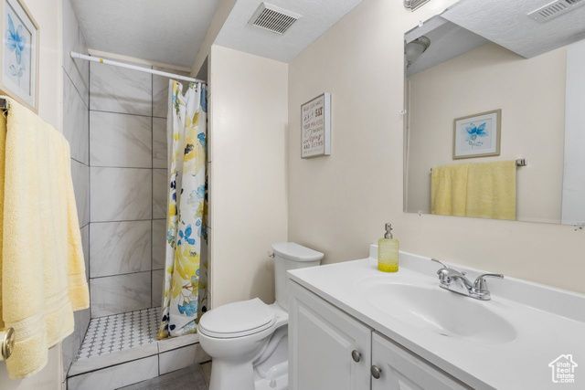 5062 S 2875 W, Roy, UT 84067