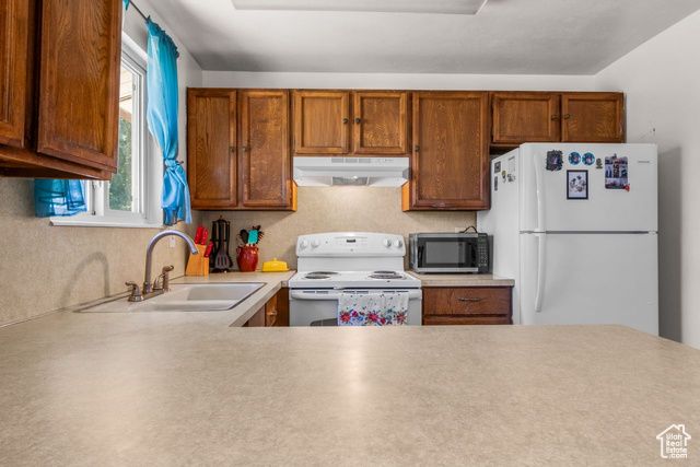 5062 S 2875 W, Roy, UT 84067