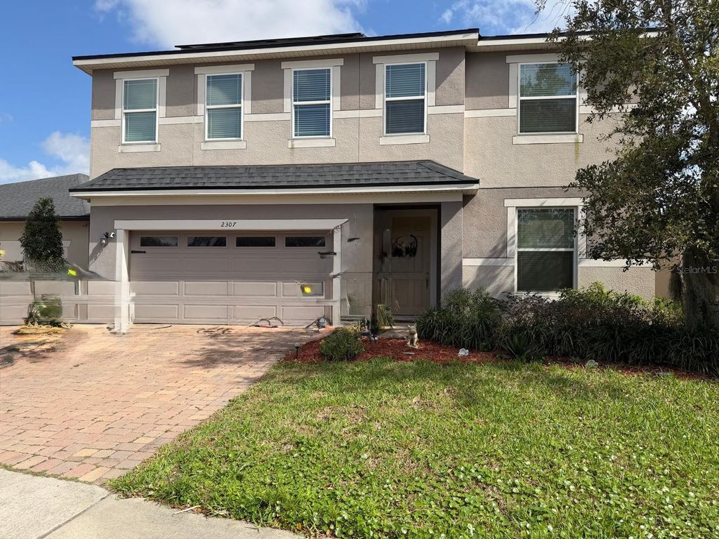 Image 1 of property listing at 2307 KENNINGTON COVE, Deland, FL 32724