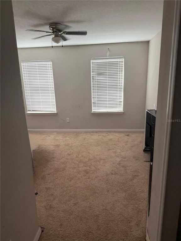 Image 11 of property listing at 2307 KENNINGTON COVE, Deland, FL 32724