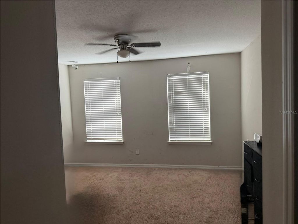 Image 13 of property listing at 2307 KENNINGTON COVE, Deland, FL 32724