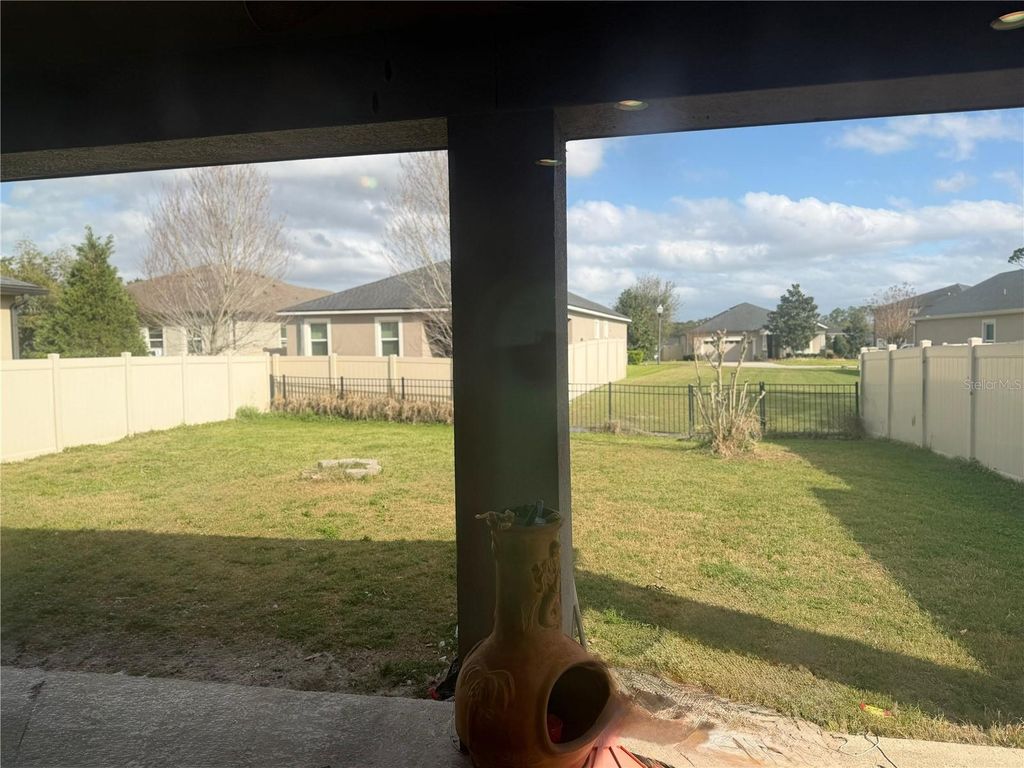 Image 15 of property listing at 2307 KENNINGTON COVE, Deland, FL 32724