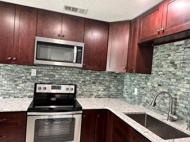 2814 SE Indian Street, Stuart, FL 34997