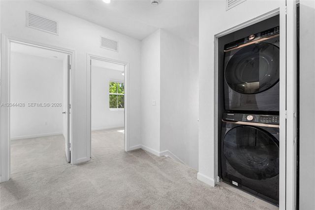 4669 NW 118th Avenue, Coral Springs, FL 33076