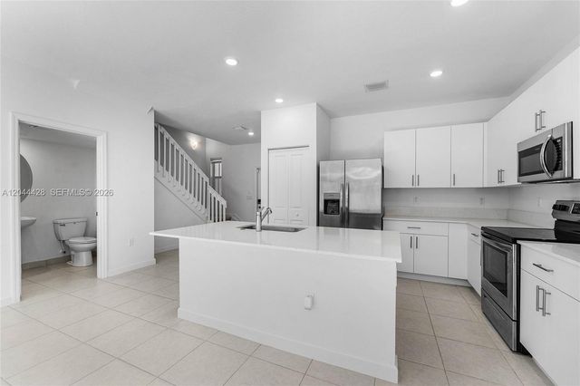 4669 NW 118th Avenue, Coral Springs, FL 33076