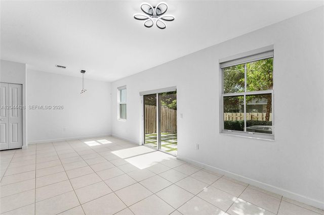 4669 NW 118th Avenue, Coral Springs, FL 33076