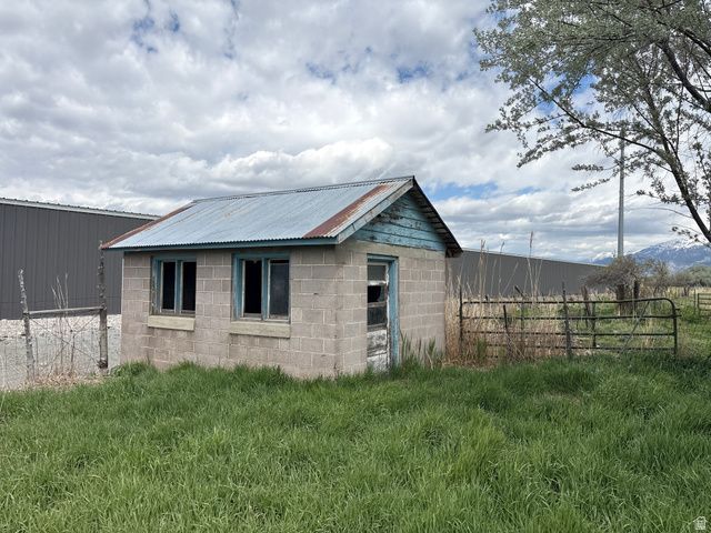 1410 W 2700 S, Perry, UT 84302