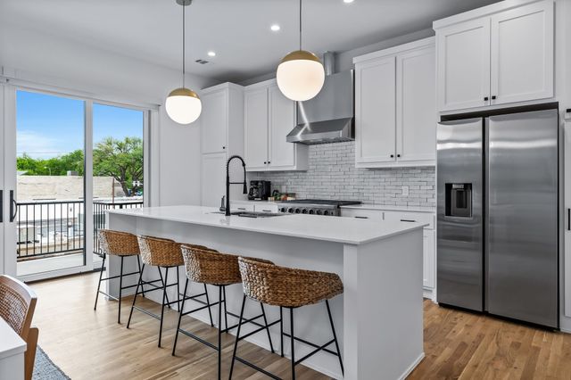1852 Mecca Street, Dallas, TX 75206