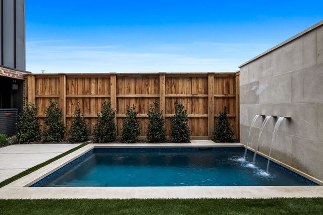 1852 Mecca Street, Dallas, TX 75206