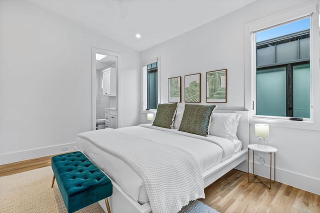 1852 Mecca Street, Dallas, TX 75206