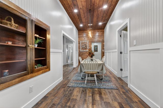 909 N Howard Street, Palestine, TX 75801