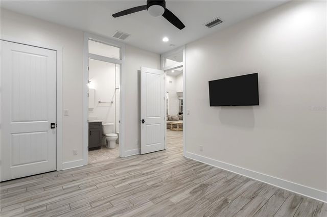 1009 S MORRISON COURT, Tampa, FL 33629