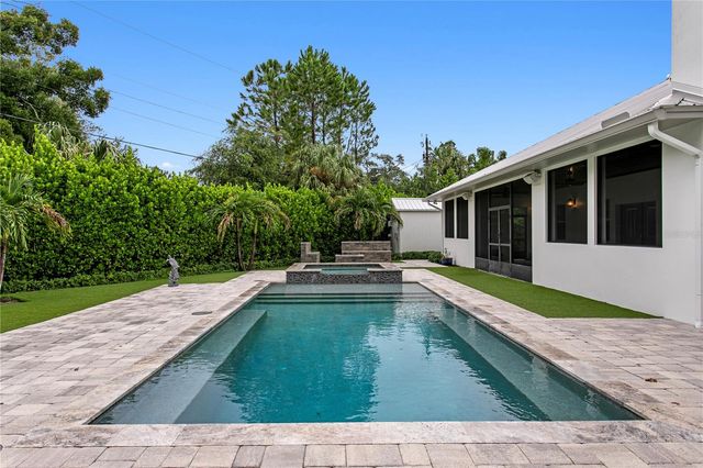 1009 S MORRISON COURT, Tampa, FL 33629