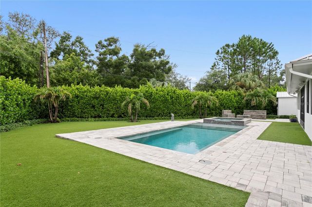 1009 S MORRISON COURT, Tampa, FL 33629