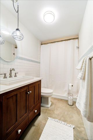 9 Susan Court, Tuxedo Park, NY 10987