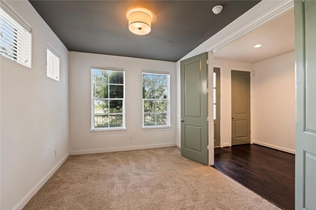 9674 Knight Road, Houston, TX 77045