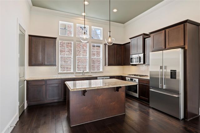 9674 Knight Road, Houston, TX 77045