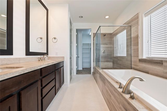 9674 Knight Road, Houston, TX 77045