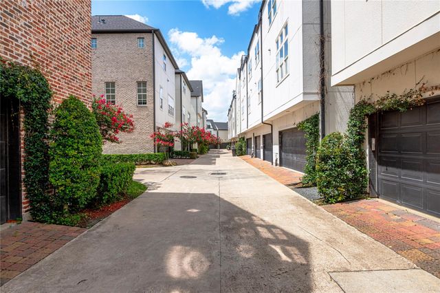 9674 Knight Road, Houston, TX 77045
