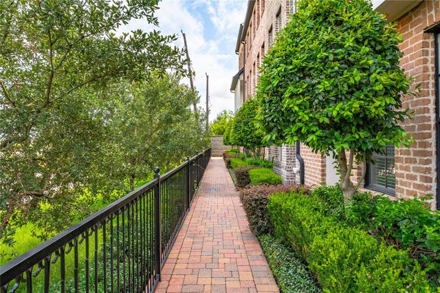 9674 Knight Road, Houston, TX 77045