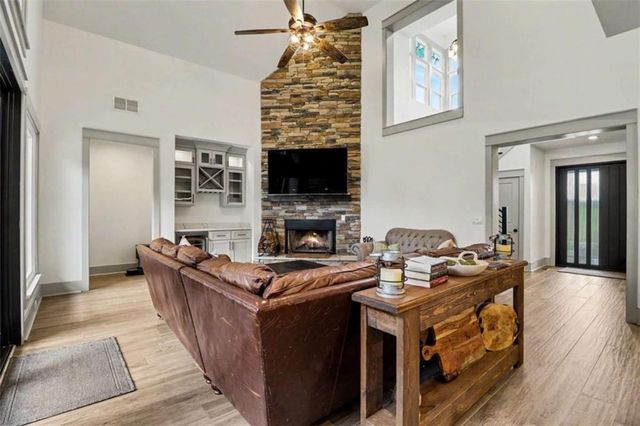 670 Old Alpharetta Road, Alpharetta, GA 30005