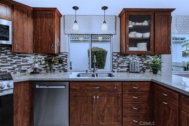 40442 Via Amapola, Murrieta, CA 92562