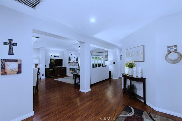 40442 Via Amapola, Murrieta, CA 92562