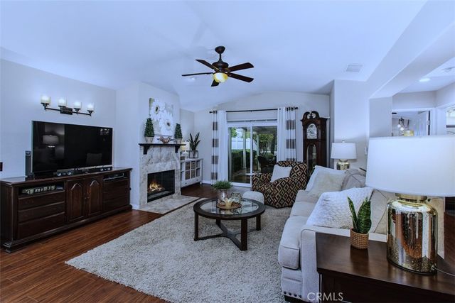 40442 Via Amapola, Murrieta, CA 92562