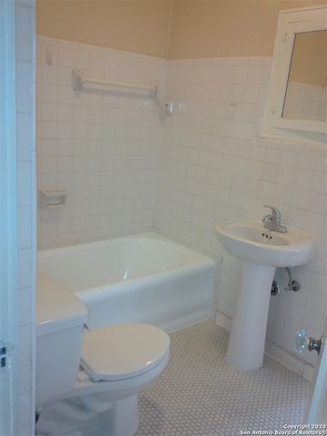 133 W Magnolia Ave Apt 6, San Antonio, TX 78212