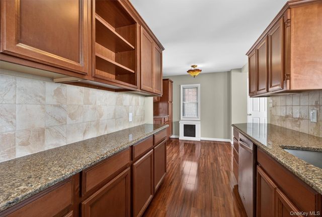 69 Forest Avenue, Massapequa, NY 11758