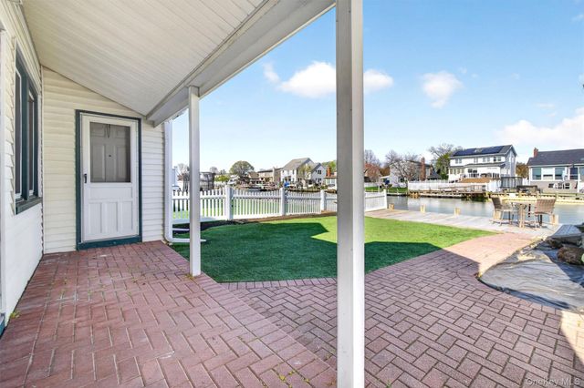 69 Forest Avenue, Massapequa, NY 11758