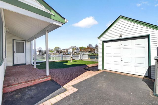 69 Forest Avenue, Massapequa, NY 11758