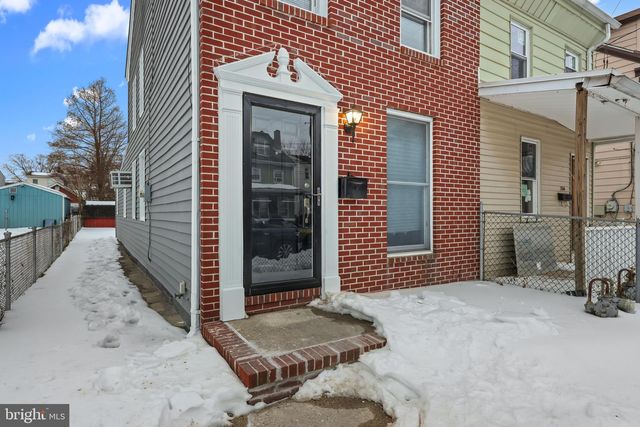 702 CORSON ST, Bristol, PA 19007