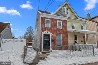 702 CORSON ST, Bristol, PA 19007
