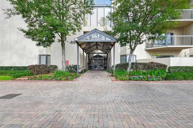 661 Bering Drive 409, Houston, TX 77057